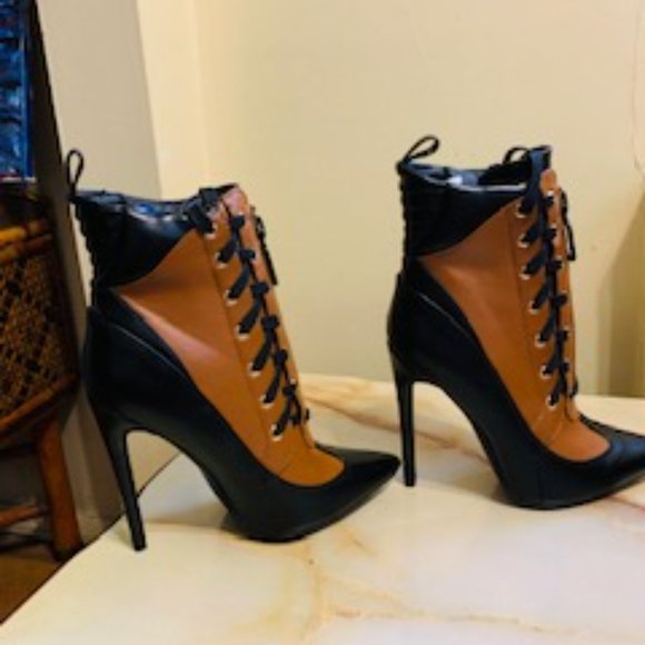 AZALEA WANG Inherit The Crown Lace Up Boots - Picture 13 of 13